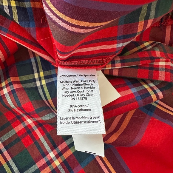 Vineyard Vines Women's Merry Plaid Relaxed Button Down | Size 6 - Picture 8 of 8
